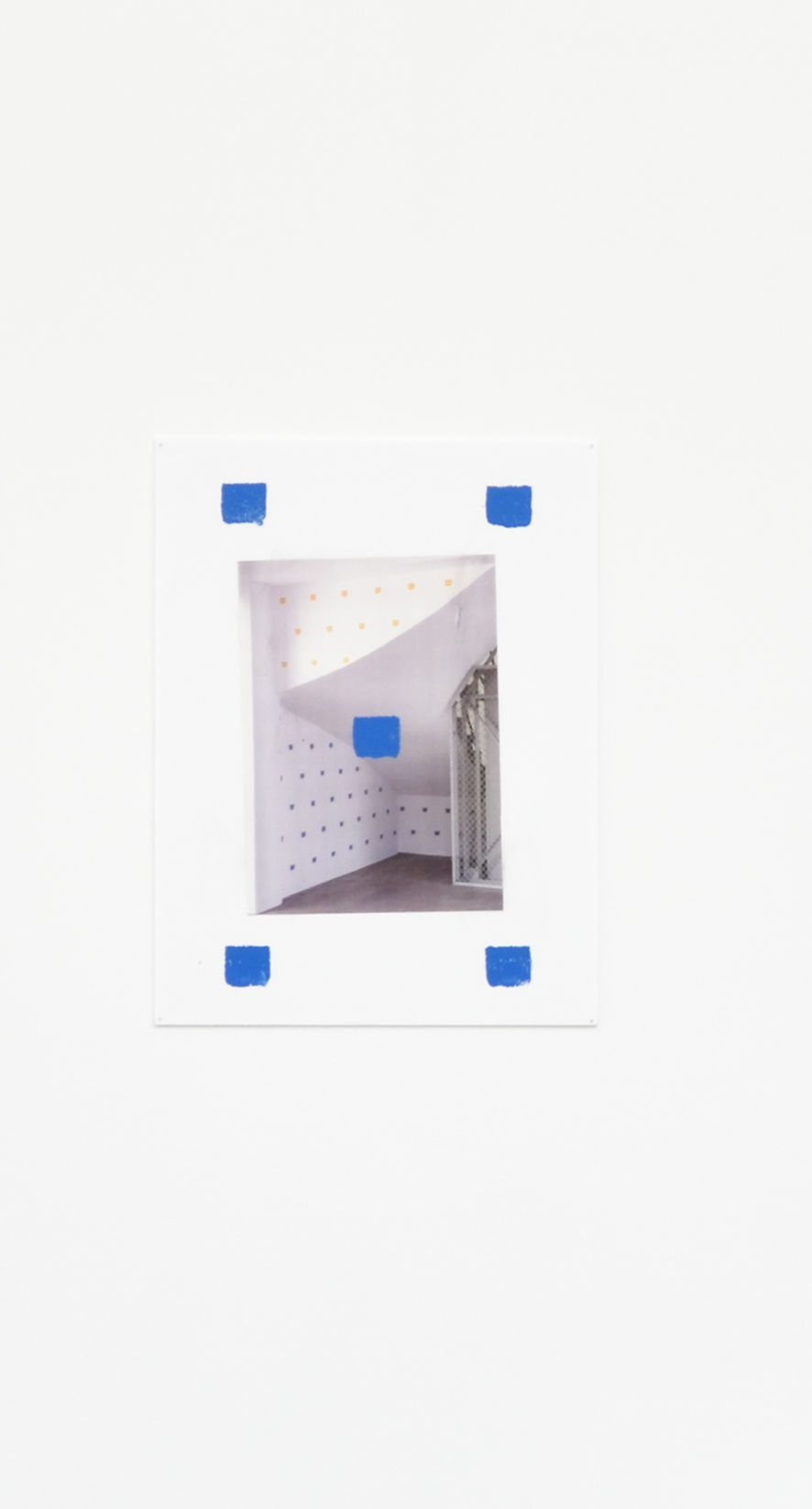 Niele Toroni Empreintes de pinceau n°50 répétées à intervalles réguliers de 30 cm, 2020