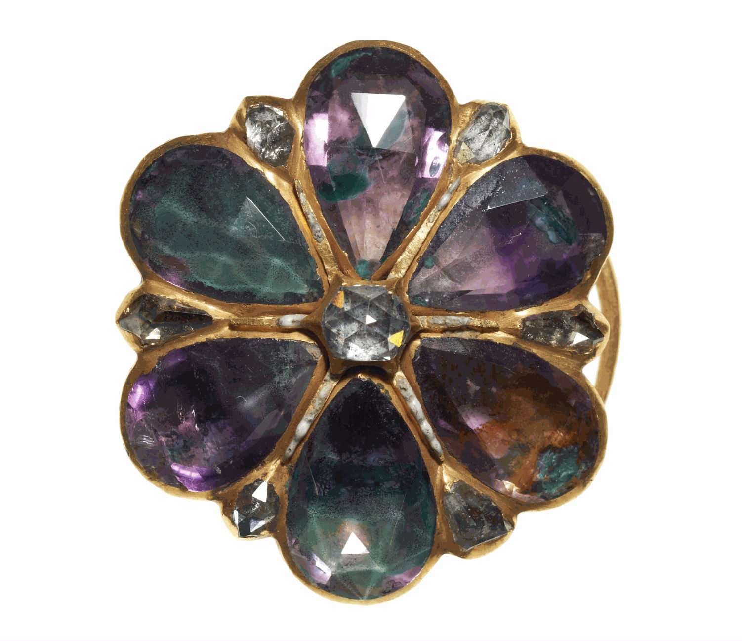 Cheapside Hoard amethyst & rose cut diamond Rosette brooch. © London Museum