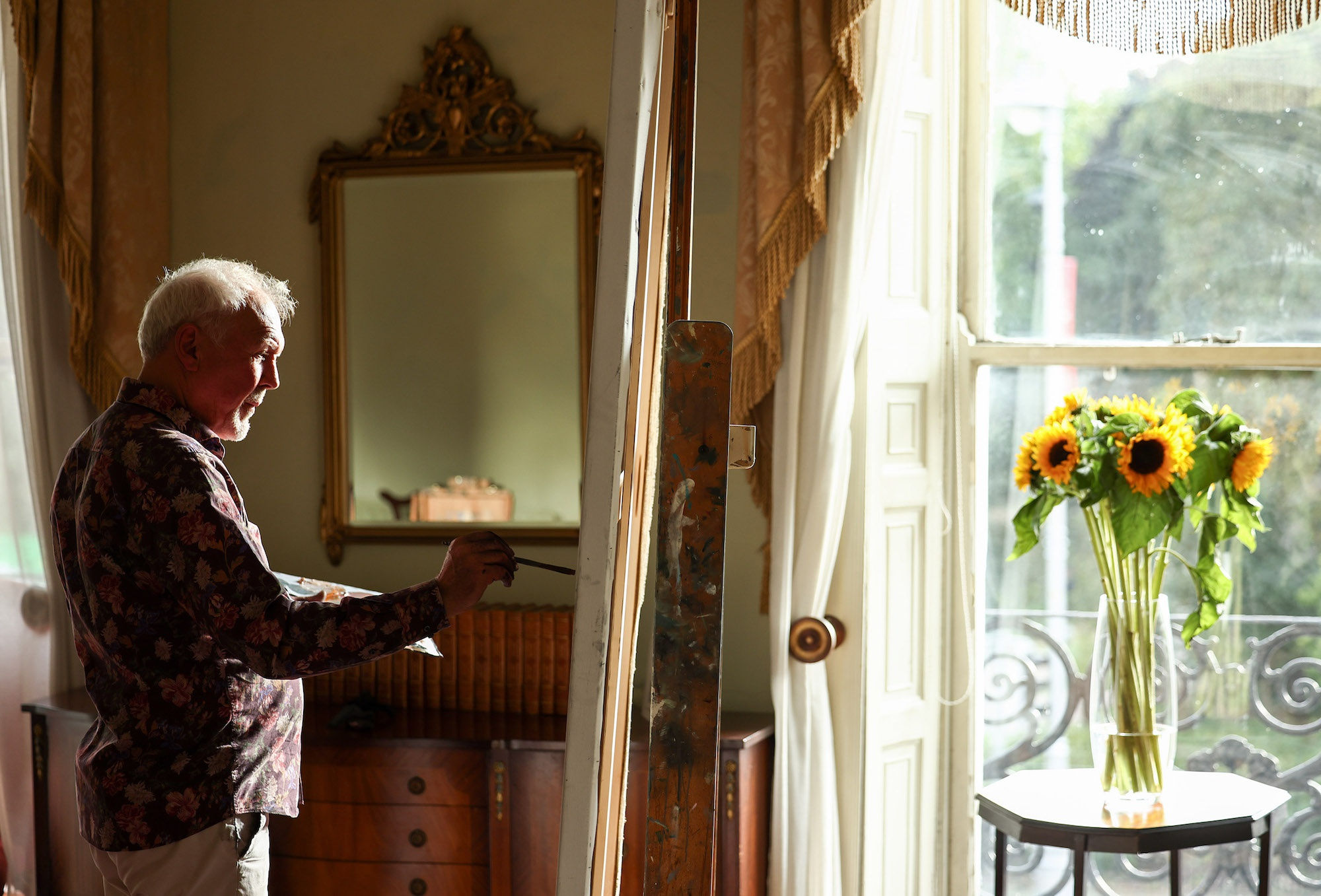 Gerard-Byrne-irish-artist-Wilde-Sunflowers-painting-raffle-fundraiser-artist-in-residence-Oscar-Wilde-House-Dublin-Ireland-Phot-Marc-OSullivan