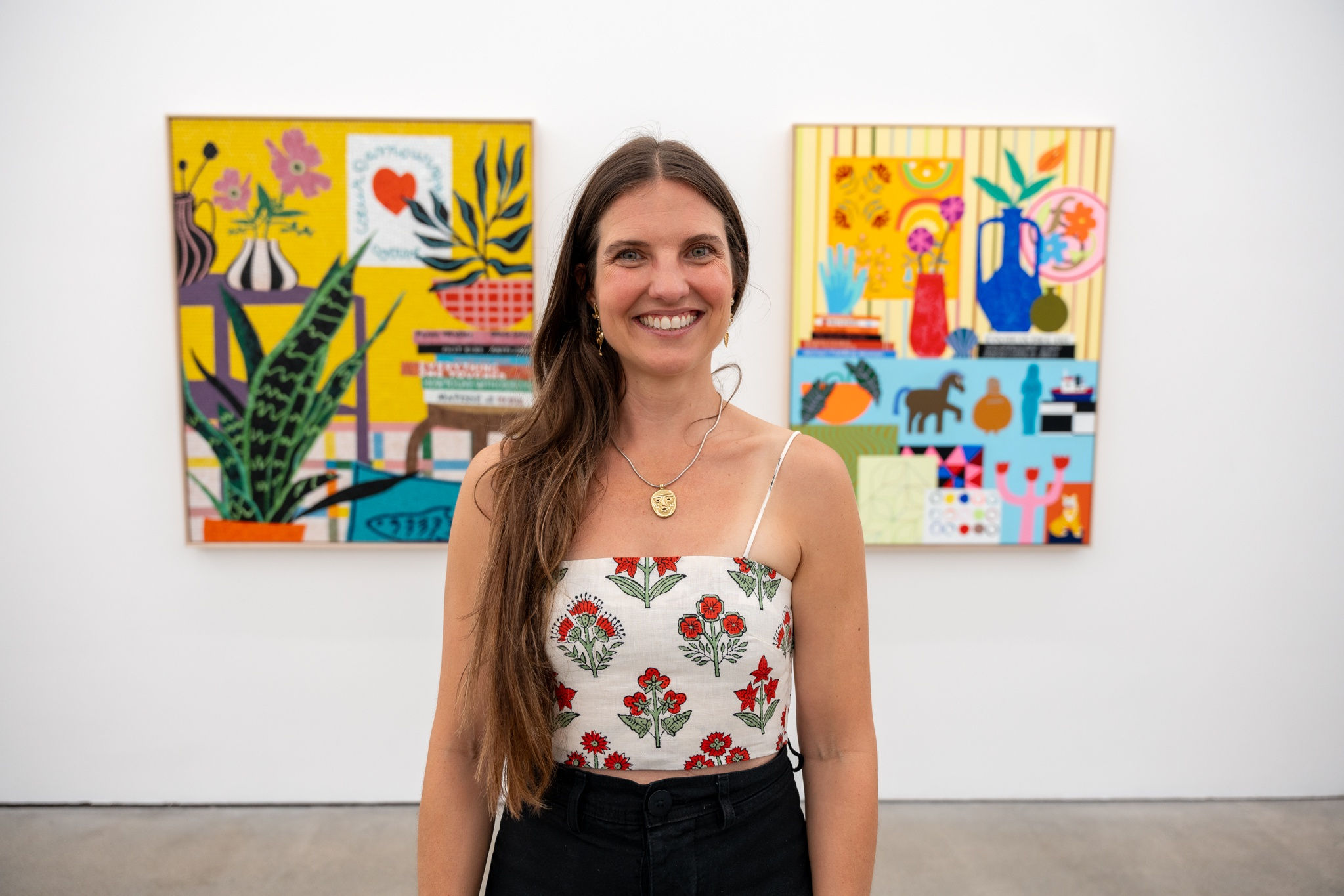 Photo of artist Mary Finlayson