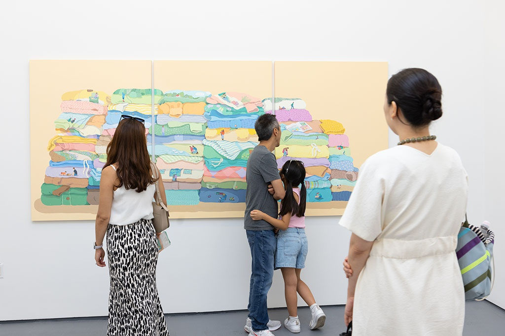 people at the opening of Danym Kwons show 