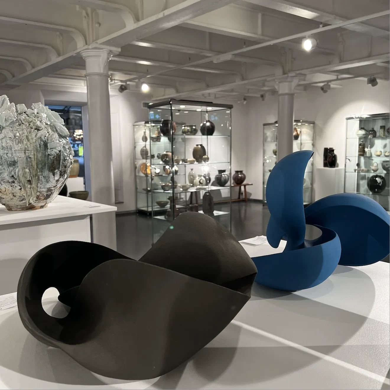 MAAK Contemporary Ceramics Fair MAAK is the market leading Auction House dedicated to ceramic art & studio pottery, presenting auctions,...