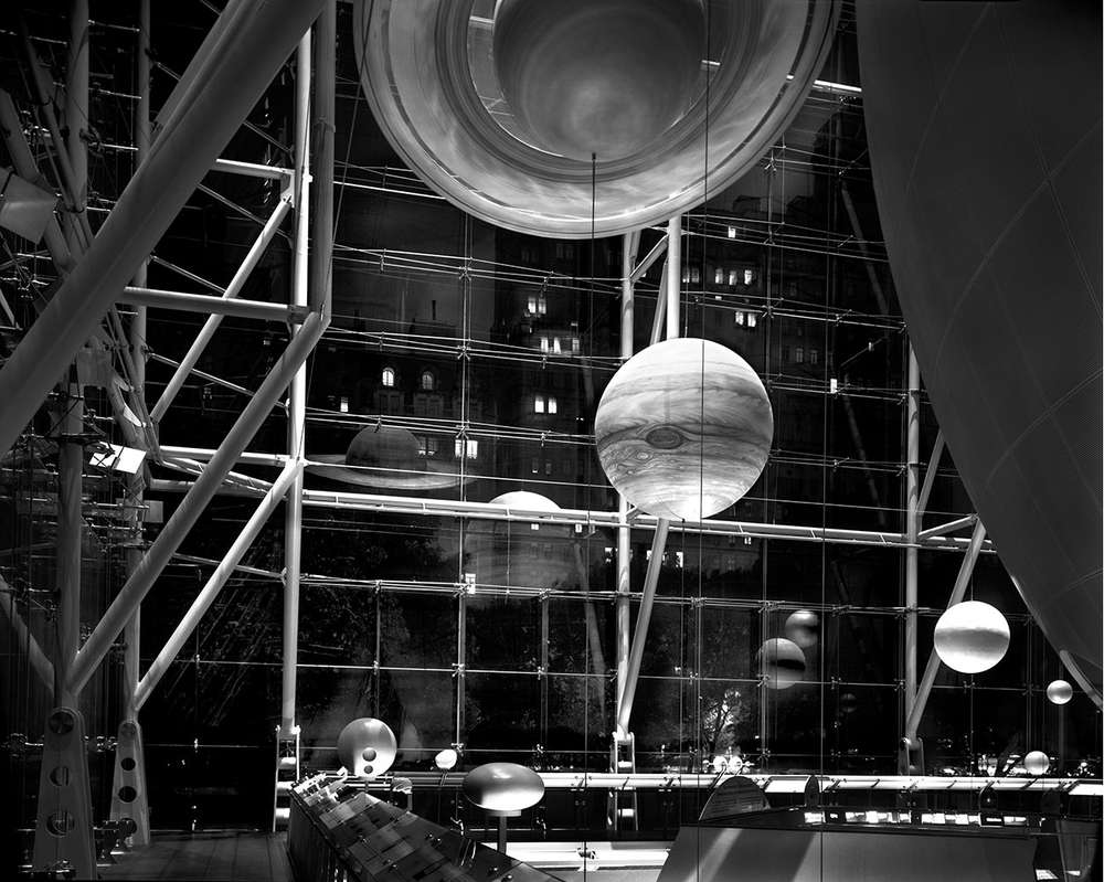 Matthew Pillsbury, Planets in the City Sky, American Museum of Natural History, 2004