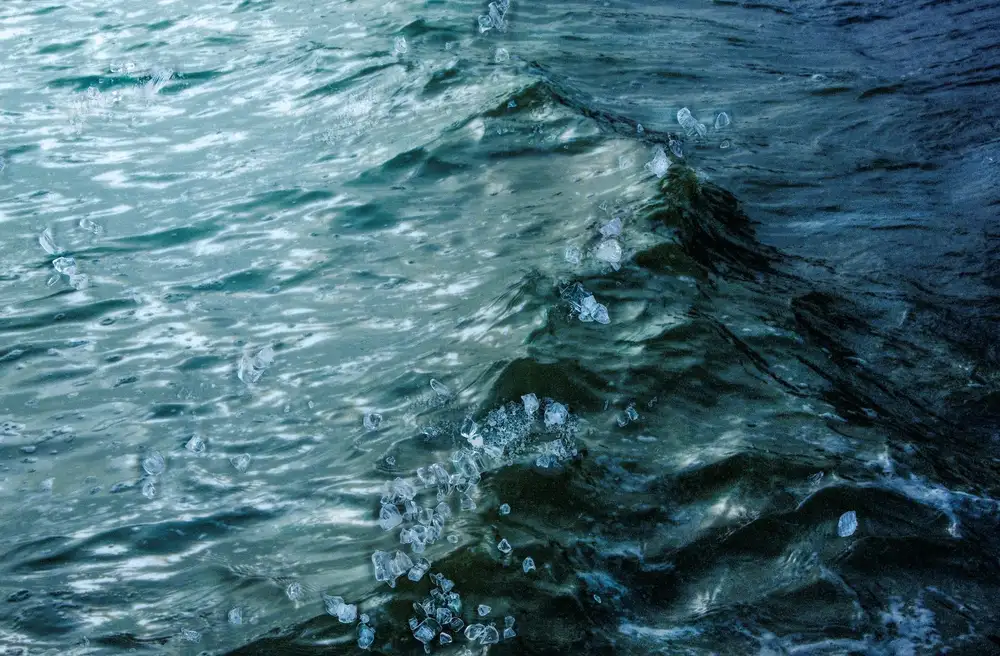 Amy Friend, Watching the Rise and Fall of Ice and Salt