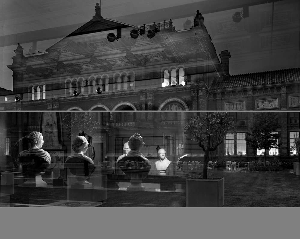 Matthew Pillsbury, Reflection, Victoria & Albert Museum, London, 2007