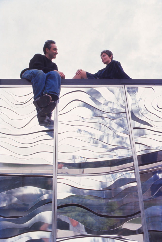 Peter and Irene sit above the anodized aluminum screen panels of Peter’s Relief Sculpture V, a nearly nine-foot sculpture commissioned by Alcoa for their Chicago office, 1968. Photograph by Richard Gross for the Los Angeles Times Magazine