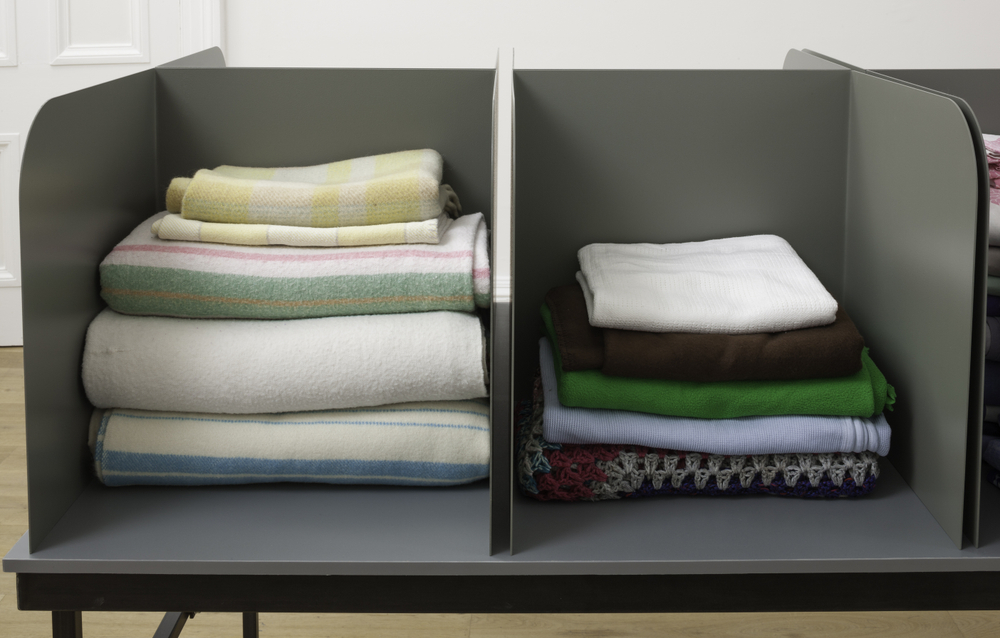 Vista de instalaci&amp;oacute;n de All probability resolves into form, The Common Guild, Glasgow, Reino Unido, 2014