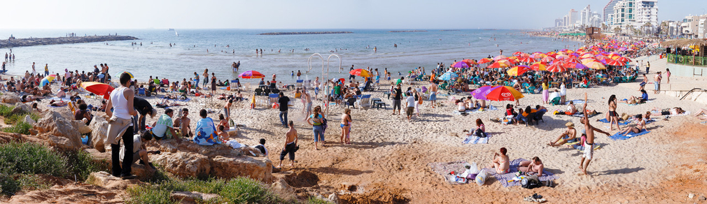 BARRY FRYDLENDER, Chinky Beach, 2025
