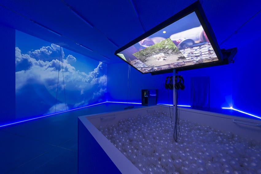 I HAVE TEN THOUSAND COMPOUND EYES AND EACH IS NAMED SUFFERING | Stedelijk Museum, Jon Rafman