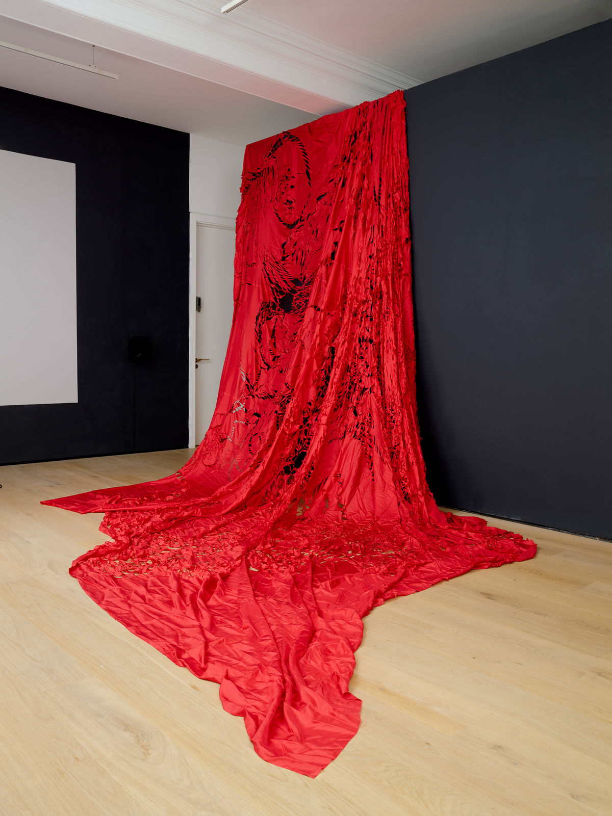 Shelagh WAKELY, Scarlet Silk, 1991