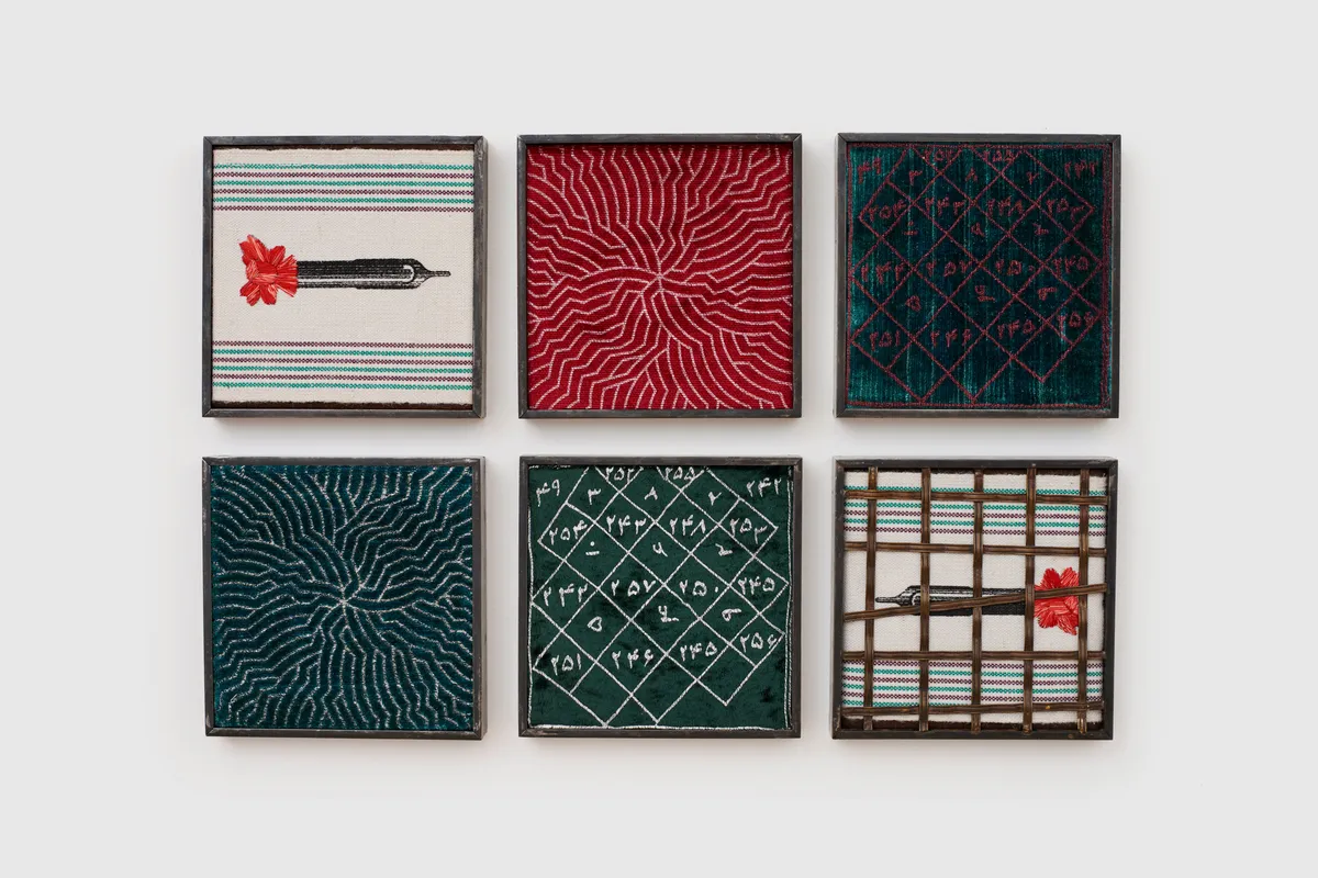 Bita GHEZELAYAGH, Pen and Roses, 2018