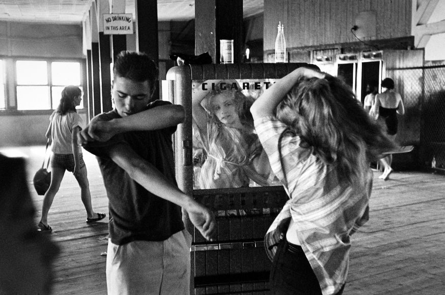 Brooklyn Gang (Cathy by cigarette machine), 1959