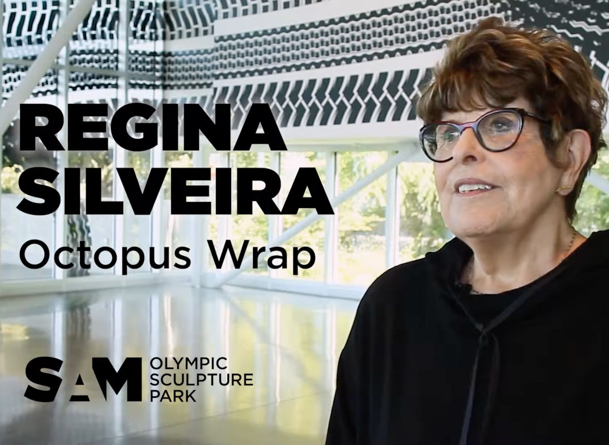 Regina Silveira: "Octopus Wrap"
