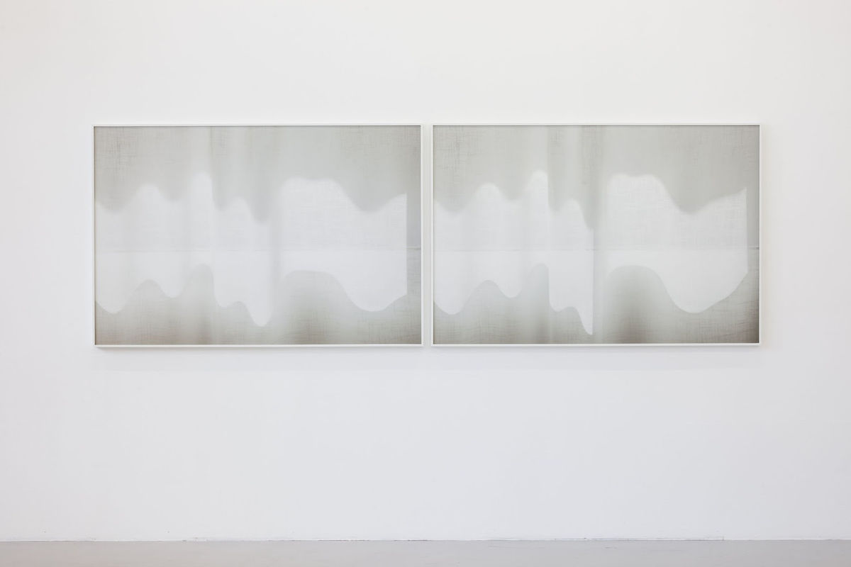 Uta Barth - …and to draw a bright white line with light | 16