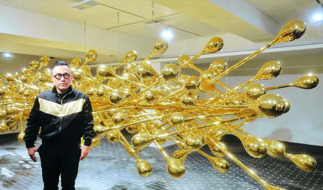 Kookmin Ilbo: Lost in Garden