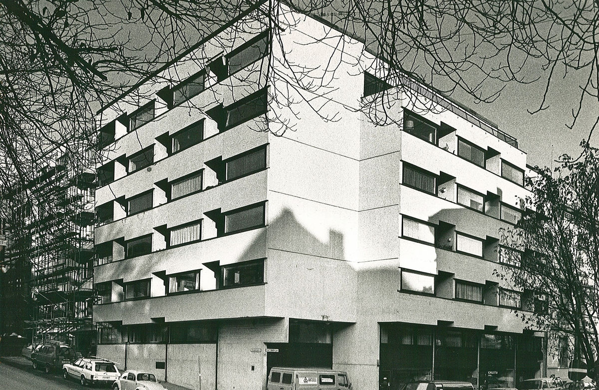 “A Clean Well-Lighted Place (And Countless Crates in the External Storage Space)”