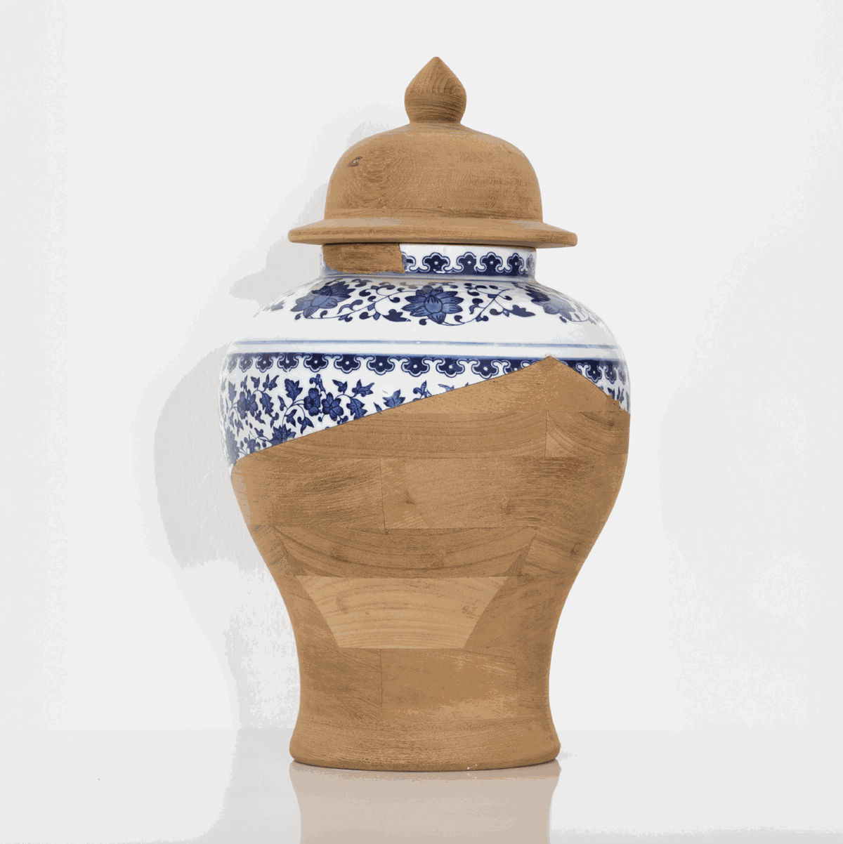 Vessels and Vases. Artists Exploring Boundaries