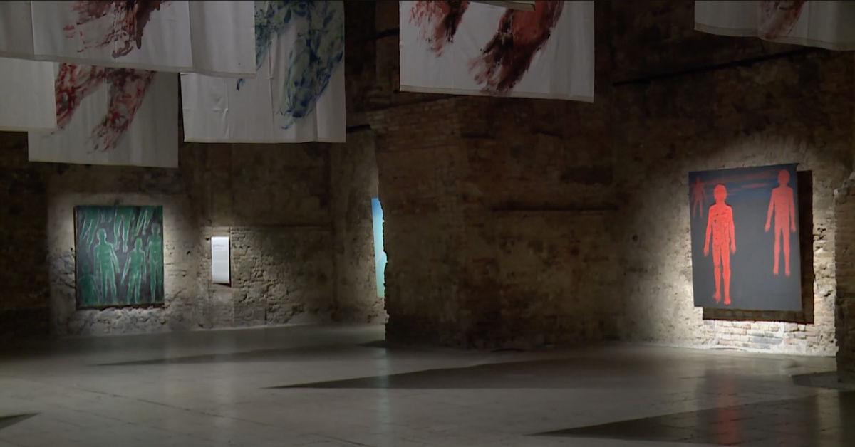 Il ne reste plus qu'une semaine pour voir l'exposition présentant les œuvres de Judit Reigl au Musée Kiscelli