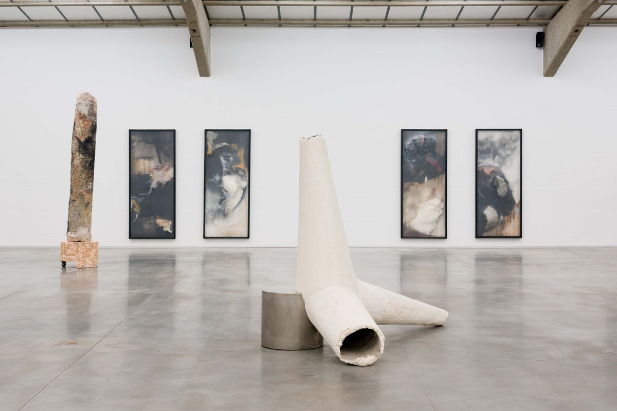 Archipel La Primavera - Overview Front: Leyla Aydoslu, back: Maxime Brigou