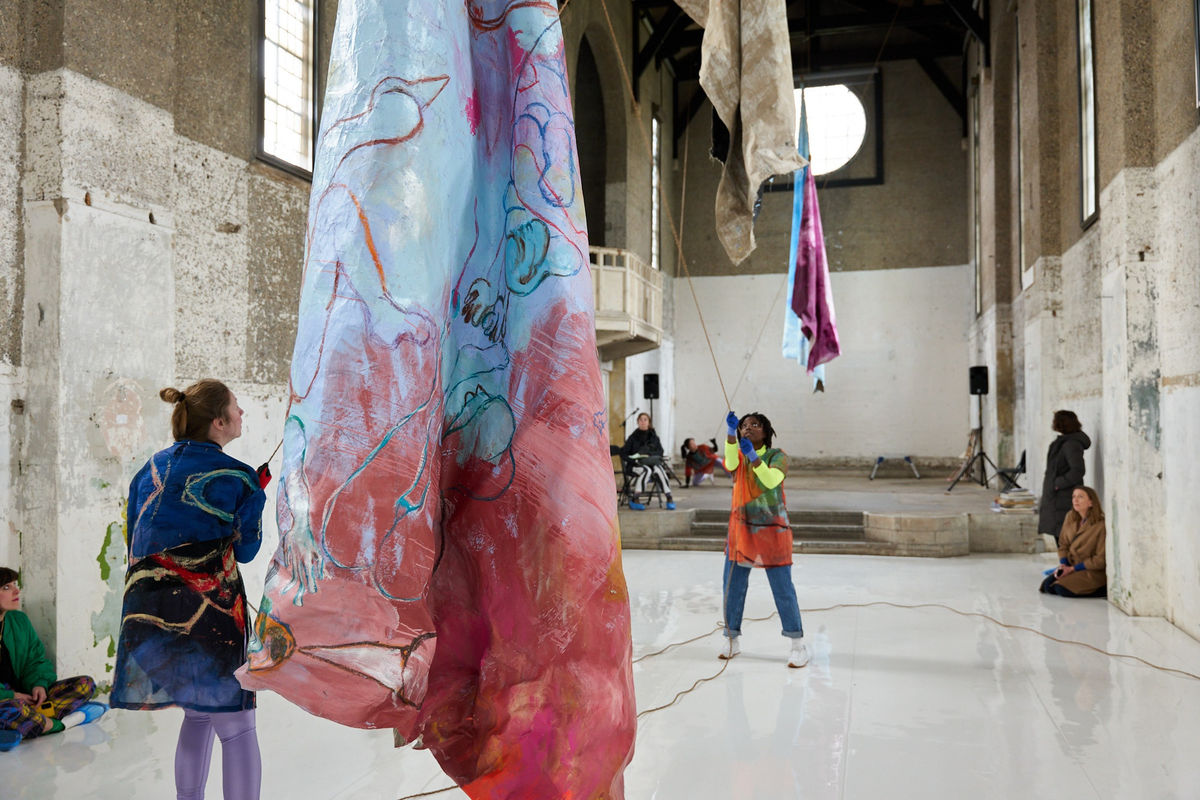 Florence Peake, FACTUAL ACTUAL: Ensemble, installation view at Southwark Park Galleries, London (2023) © the artist. Performer/s: [Temitope Ajose; Iris Yi Po Chan; Katye Coe; Eve Stainton; Rosalie Wahlfrid; Natifah White.]. Photo © Misha Haller