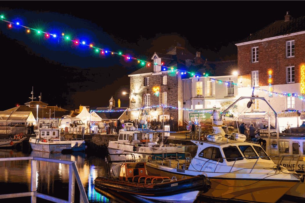 CHRISTMAS IN CORNWALL, DEVON & THE COTSWOLDS