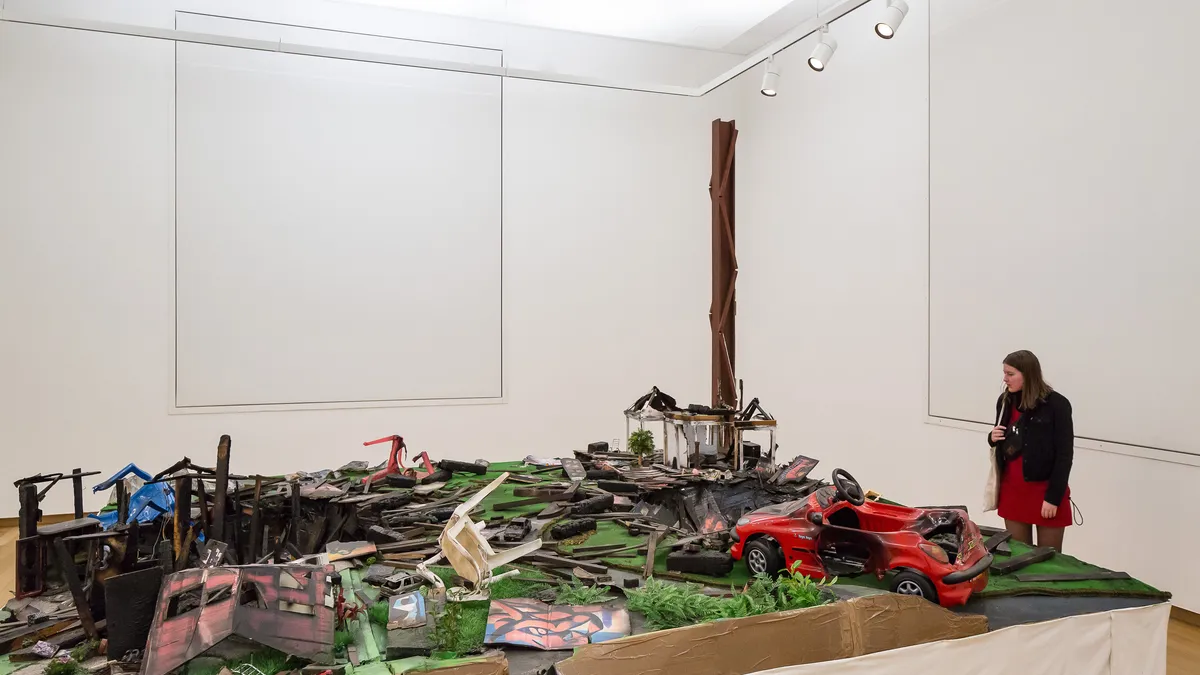 Image: Thomas Hirschhorn in ‘Hybrid Sculpture: Contemporary Sculpture of the collection of the Stedelijk Museum’