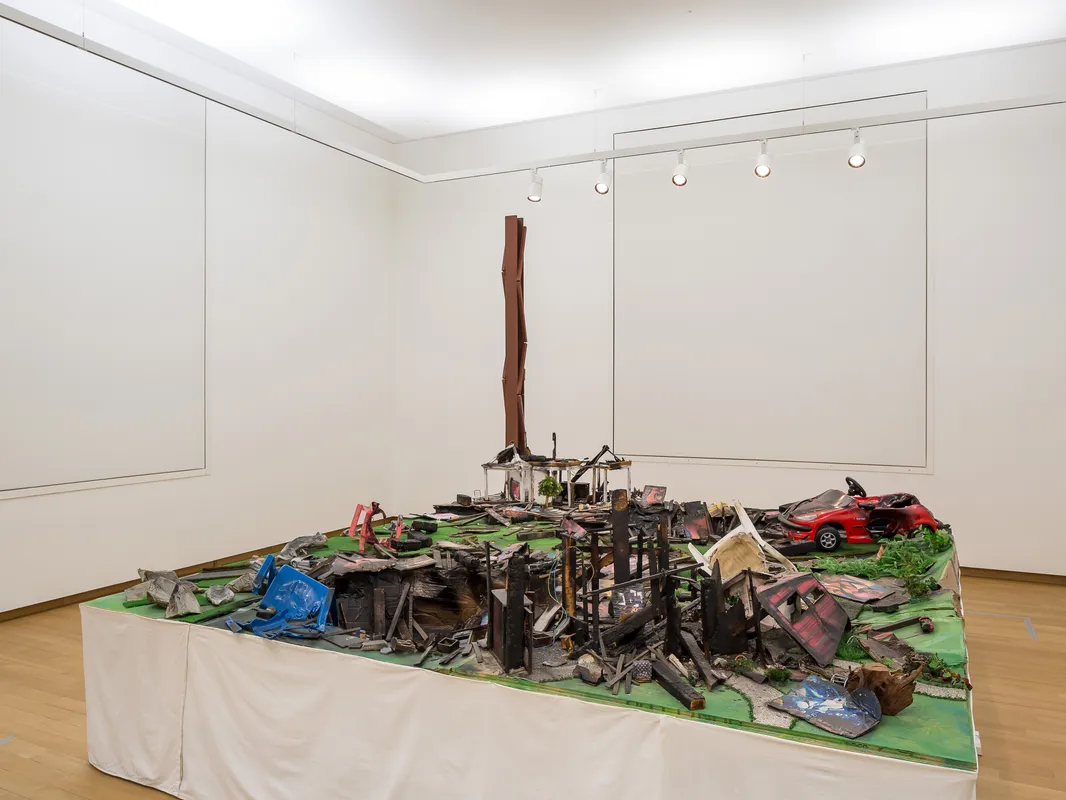Image: Thomas Hirschhorn in ‘Hybrid Sculpture: Contemporary Sculpture of the collection of the Stedelijk Museum’
