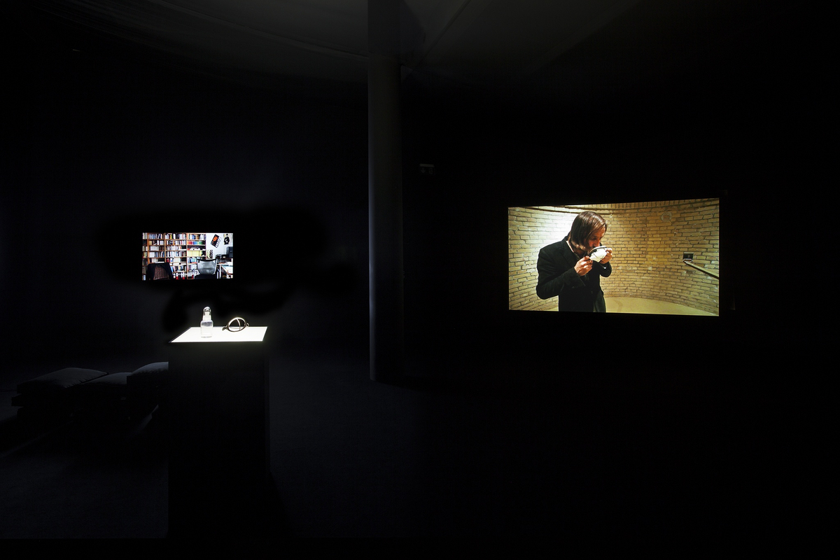 Small Survey on Nothingness Christoph Keller