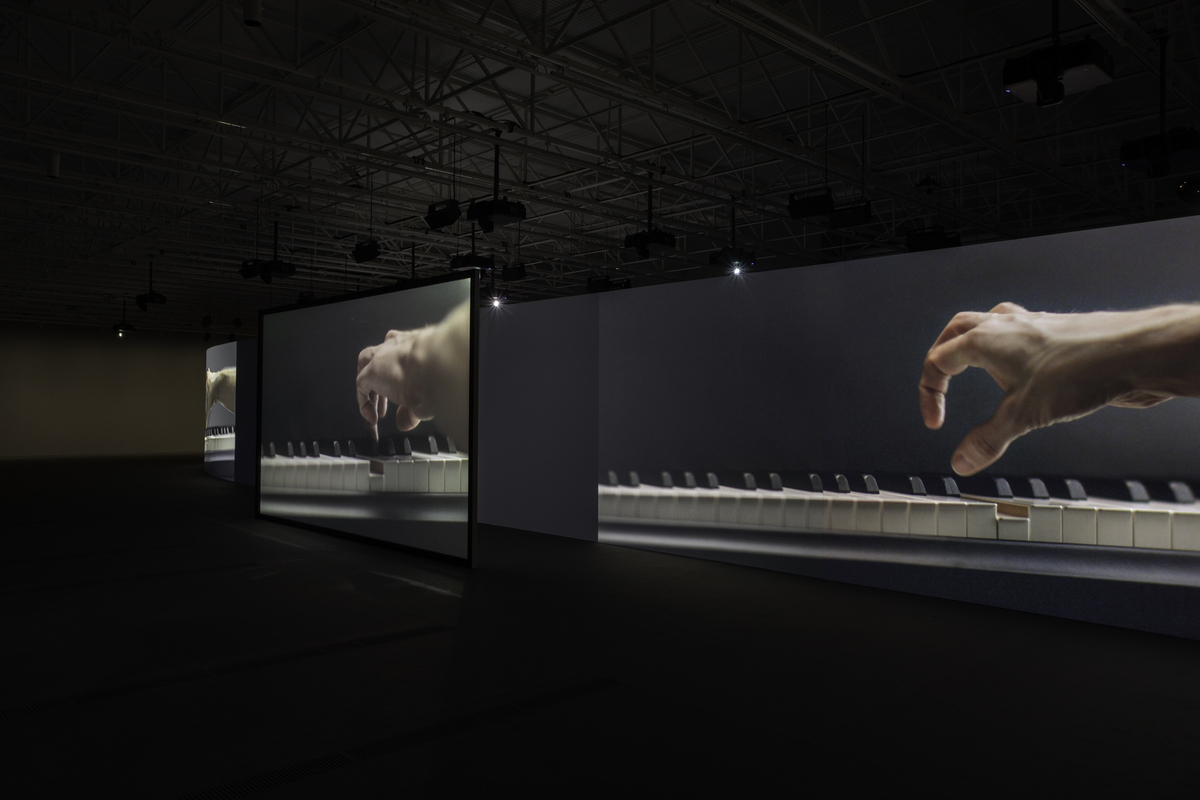 AS YOU GO (Châteaux en Espagne) Anri Sala