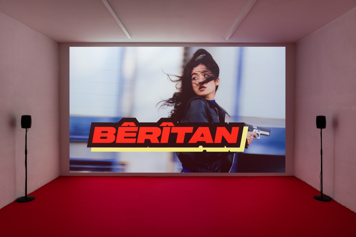 ROAD RUNNER Cemile Sahin