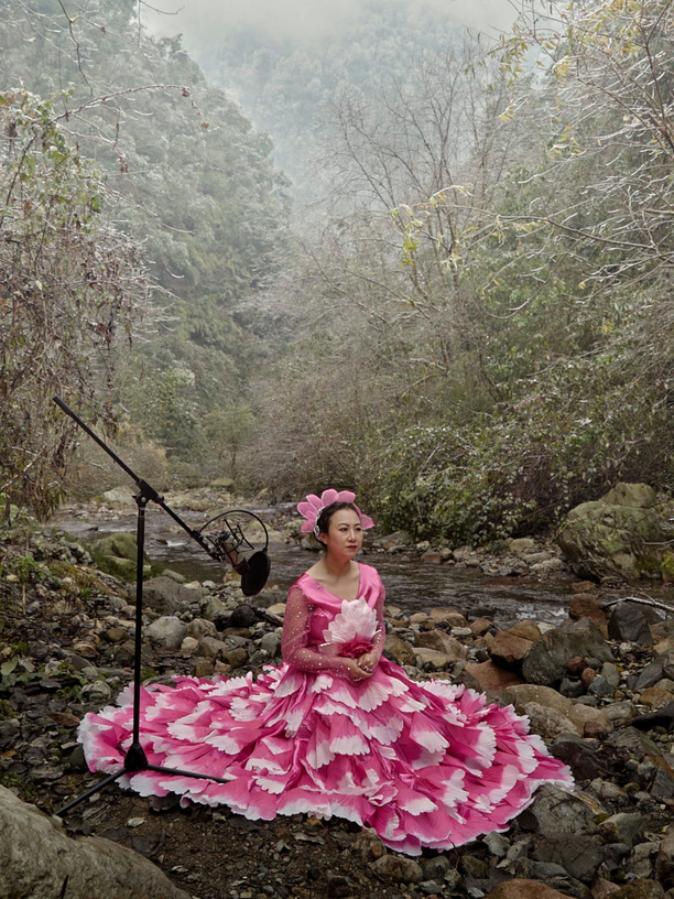 Tao Hui nominated for the 2021 Jimei X Arles Discovery Award Jimei Citizen Square Main Exhibition Hall and Three Shadows...