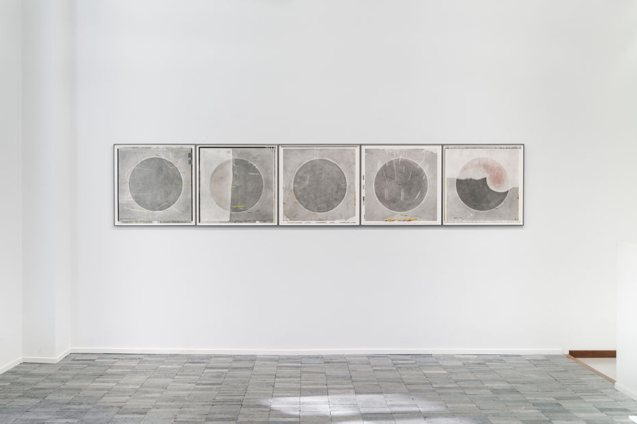 Exhibition view, Amélie Bouvier, "Stars, don't fail me now!", 2025.