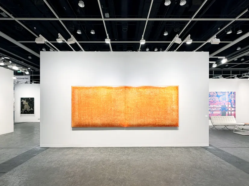 蘇笑柏作品於香港巴塞爾藝術博覽會，展場照，2026，香港會議展覽中心，香港。 Su Xiaobai&rsquo;s works at Art Basel Hong Kong, installation view, 2026, Hong Kong Convention and Exhibition Centre, Hong Kong.