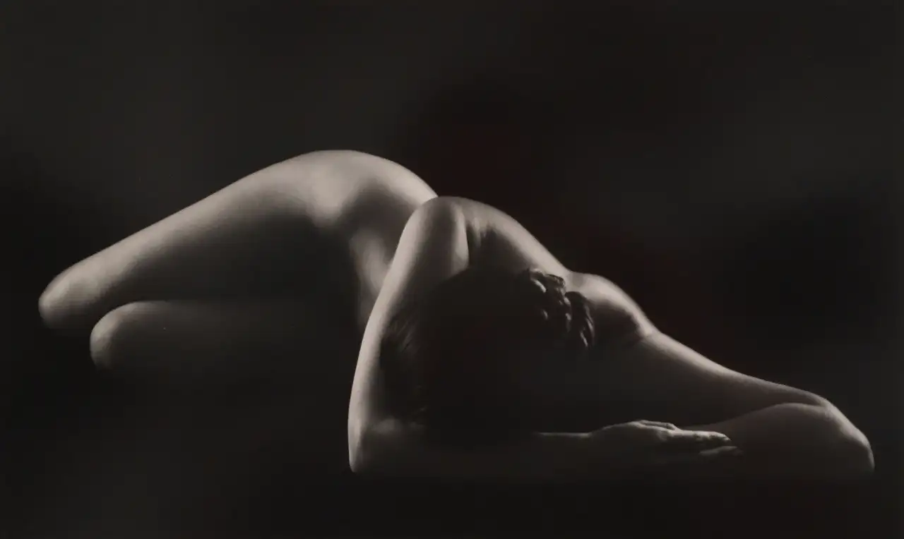 Ruth Bernhard, Perspective II, 1967
