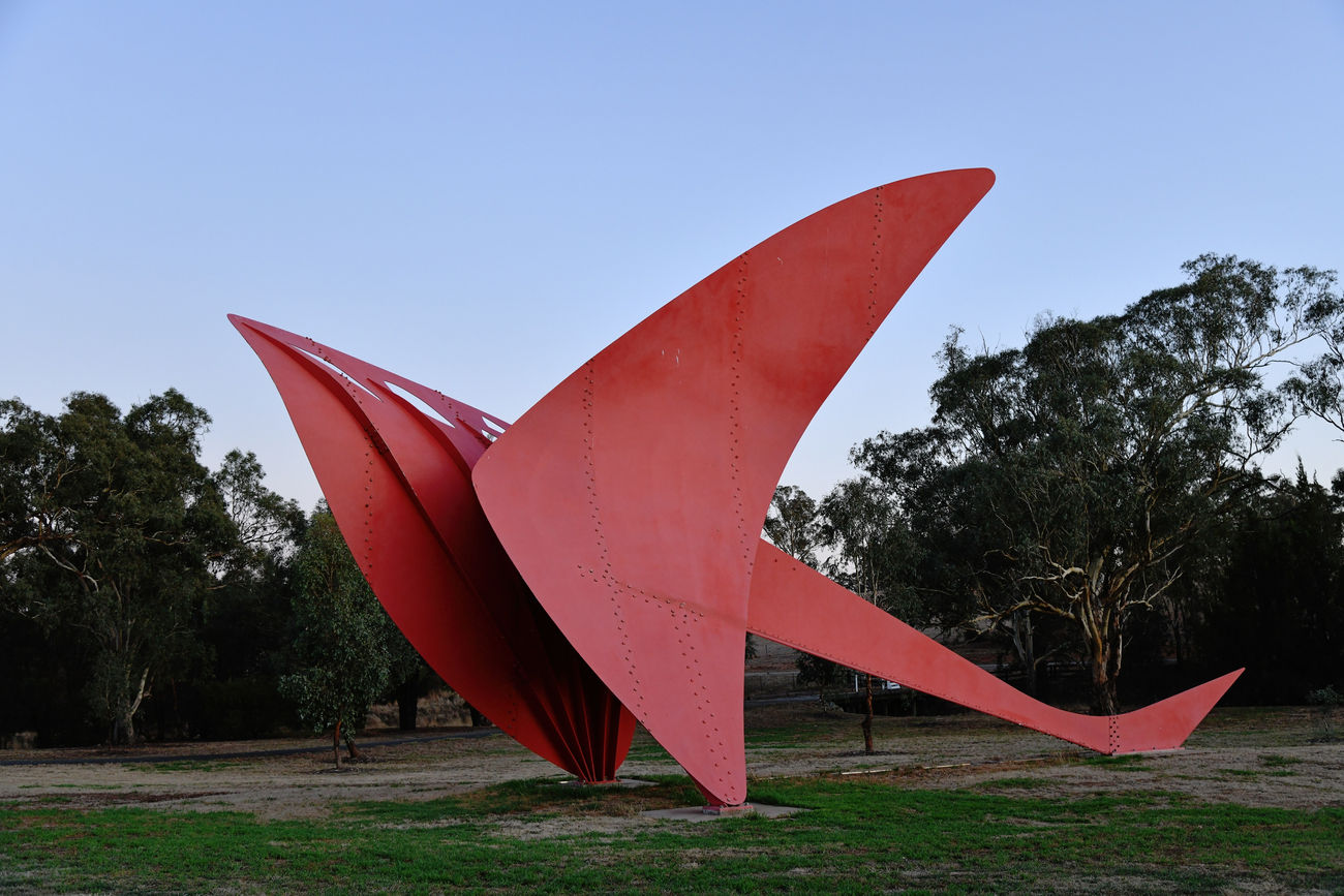 Alexander Calder, Flying Dragon, 1975