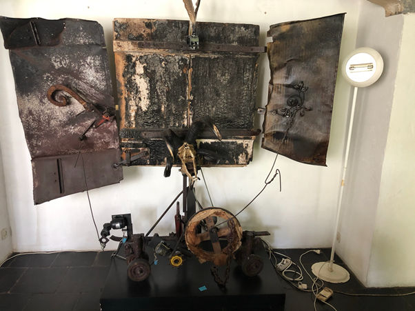 Jean Tinguely, La Retable du Chasseur, 1988