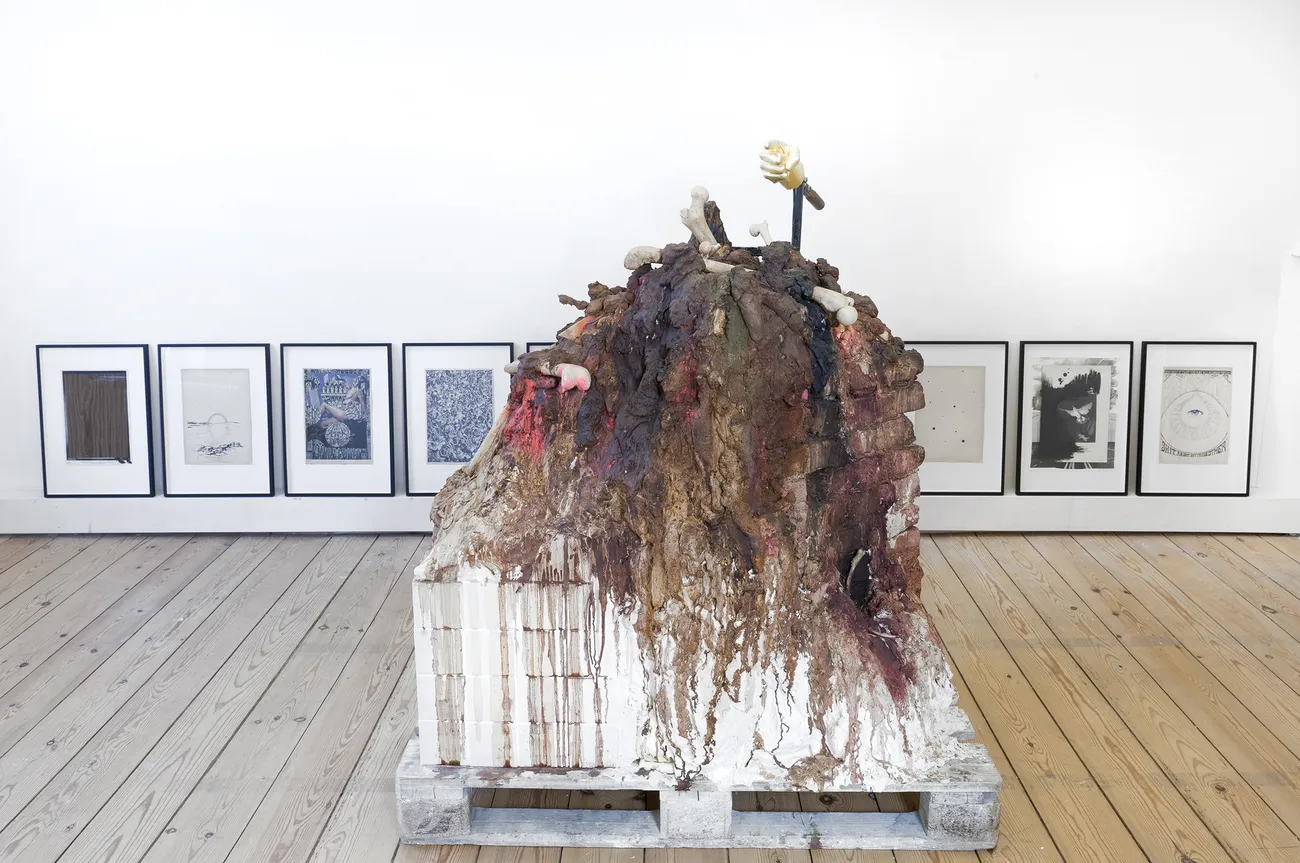 'John Isaacs - The closest I ever came to you' Exhibition view: Aeroplastics @ Rue Blanche, 2011-2012