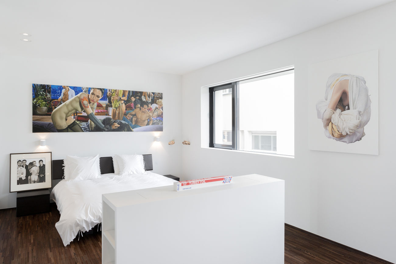 Roosevelt Private Views: exhibition view / Aeroplastics @ Maison Hénoul, 2019. Ph: hv studio / works by Carlos AIRES, Anton CORBIJN, Terry RODGERS, Gavin TURK, Eugenio MERINO, Katia BOURDAREL.