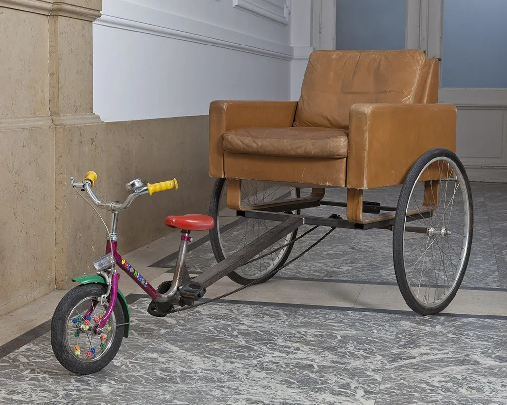 'John Isaacs - The closest I ever came to you' Exhibition view: Aeroplastics @ Rue Blanche, 2011-2012