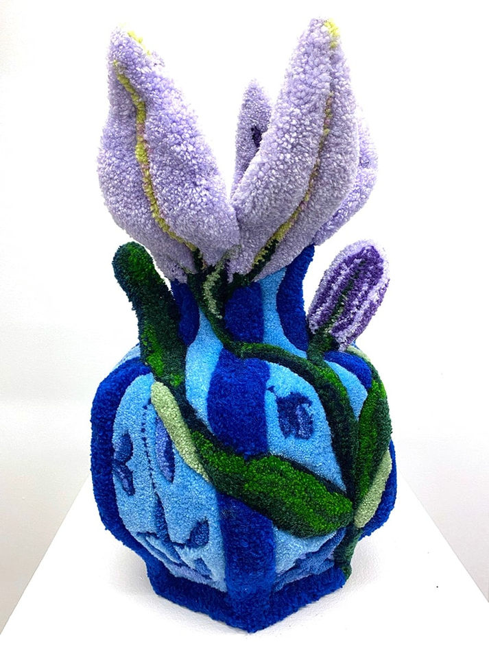 Shishi San tufted vase - blue with purple flowers