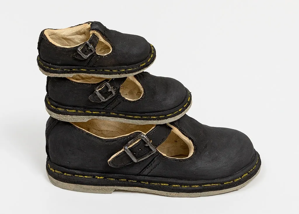 Didi Rojas sculpture of Ceramic Mary Jane stack of 3