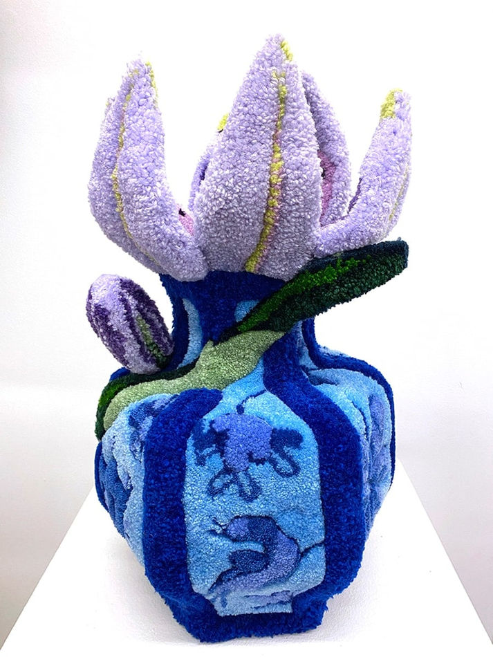 Shishi San tufted vase - blue with purple flowers