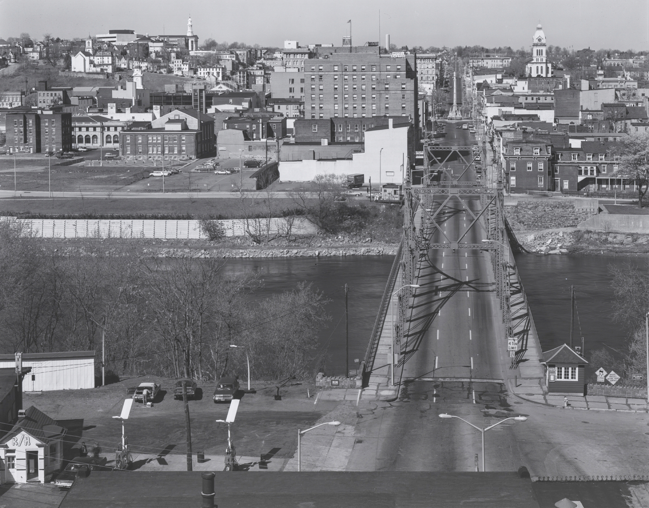 View of Easton, PA 7 North Hampton County Courthouse, US 22, Phillipsburg, NJ, 1978