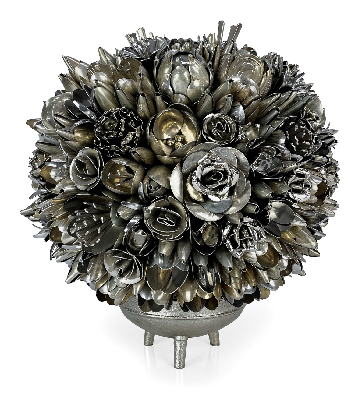 Ann Carrington, Baccara, 2026