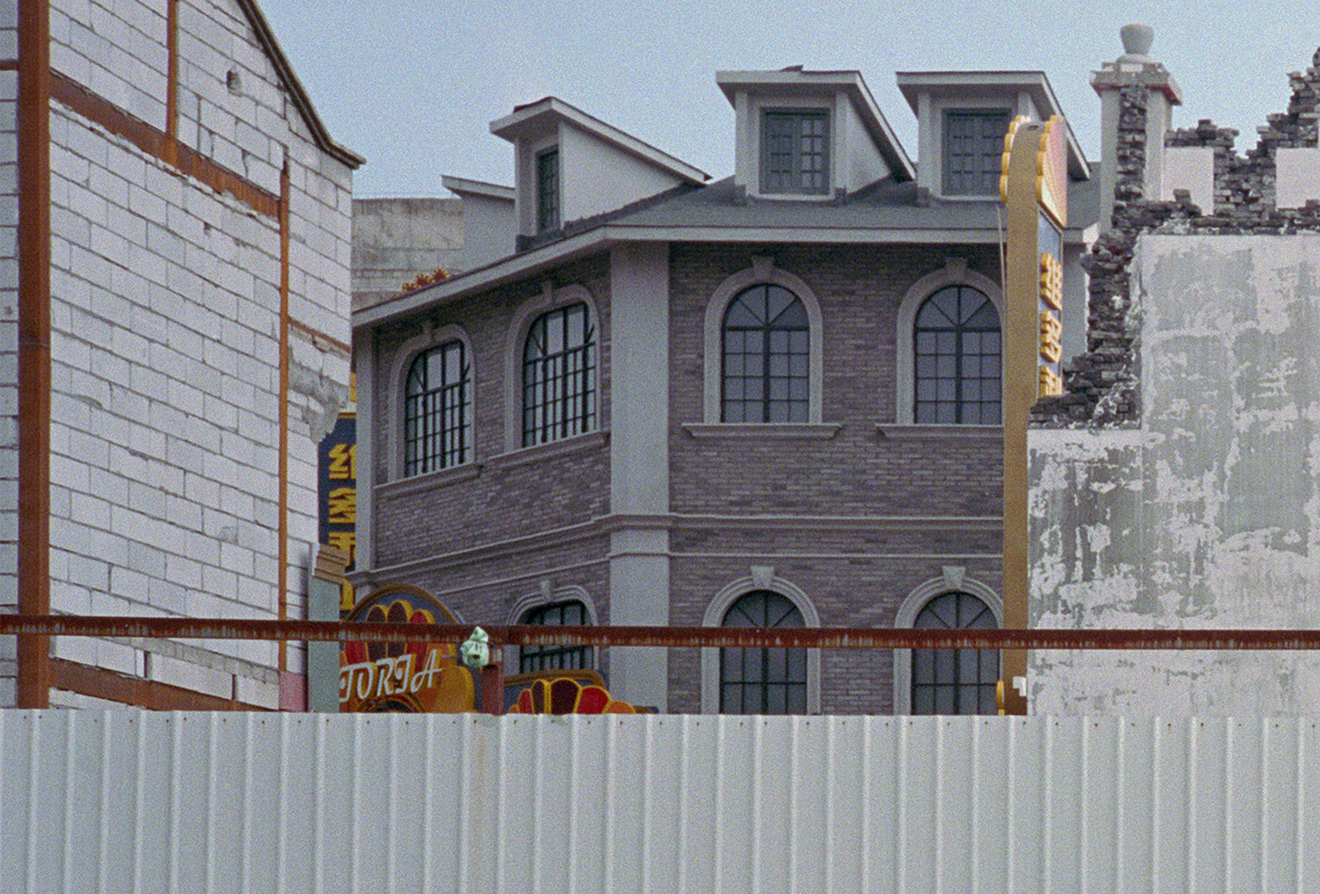 Torbj&oslash;rn R&oslash;dland, Forgetting Victoria, 2025