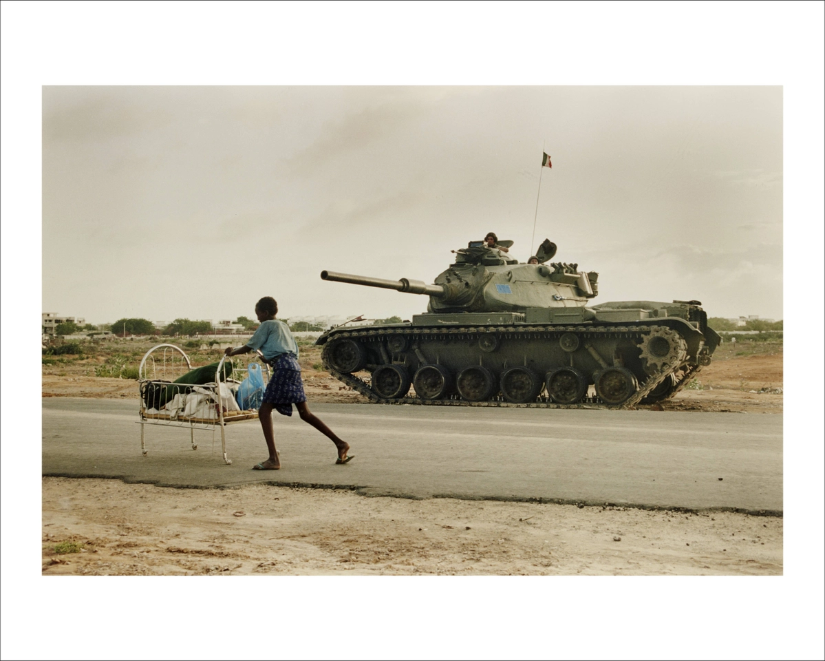 Dan Eldon, A U.N. tank force looks on, 1993