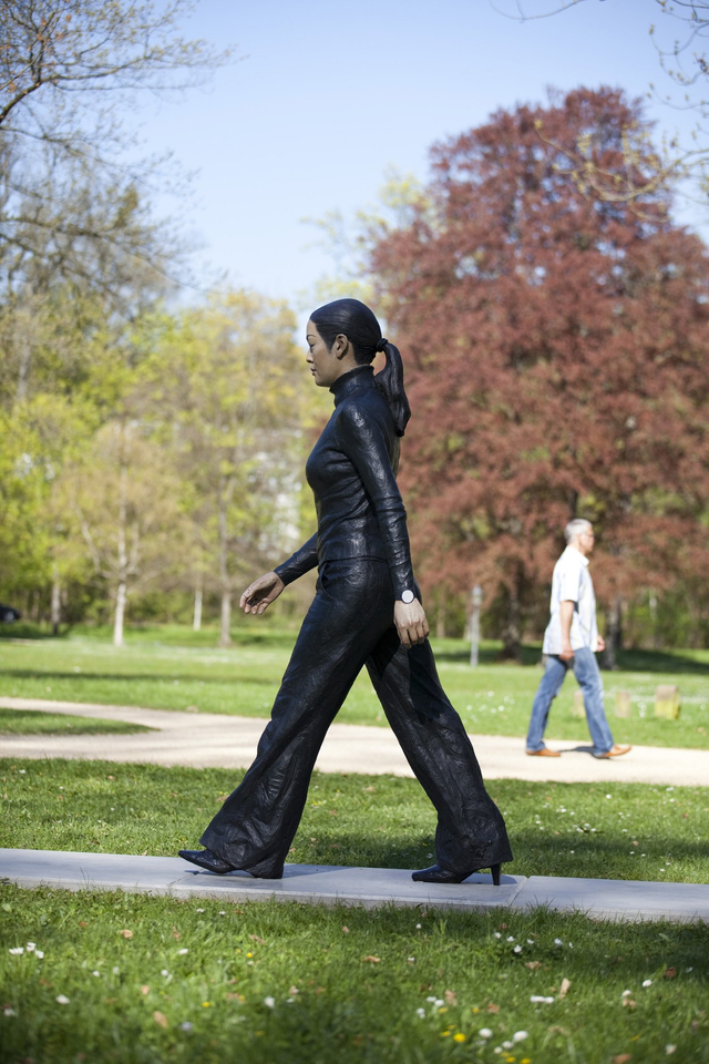 Walking Woman, 2008 Bronze, exterior paint 220 cm high