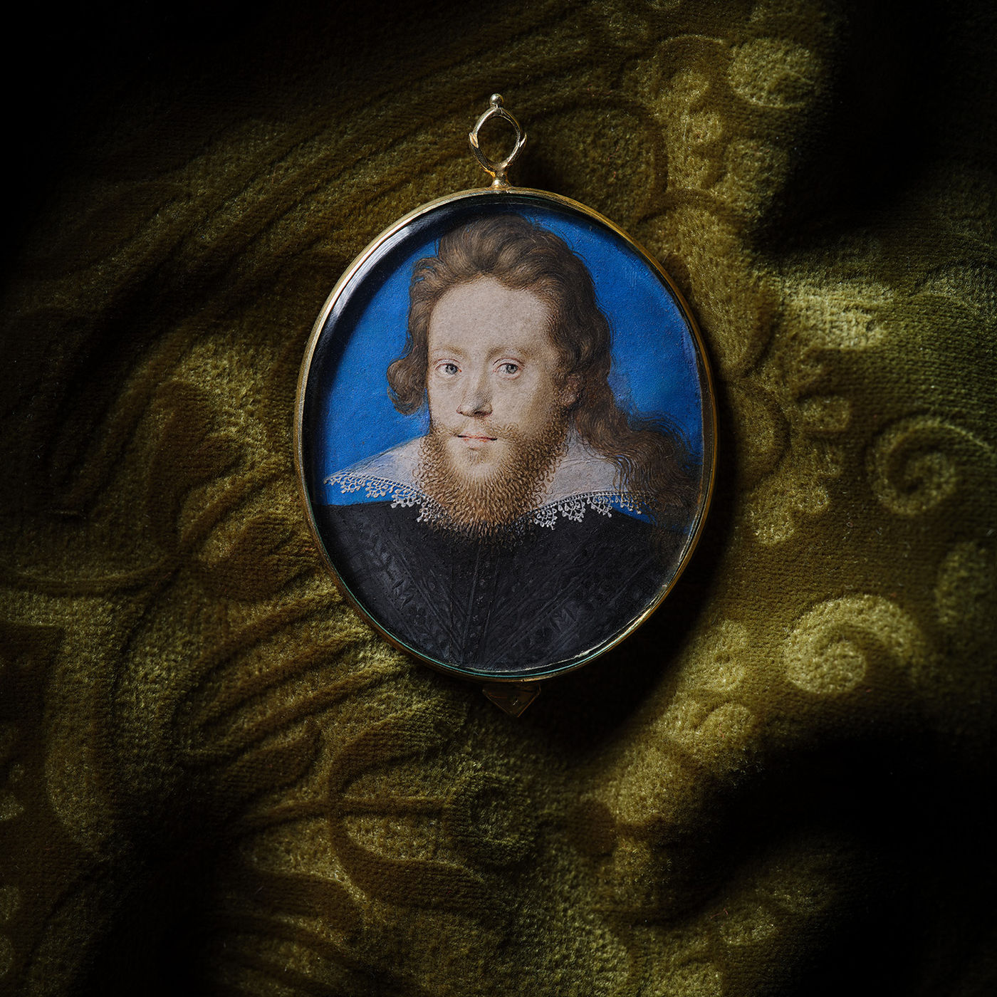 Portrait of a gentleman by Isaac Oliver