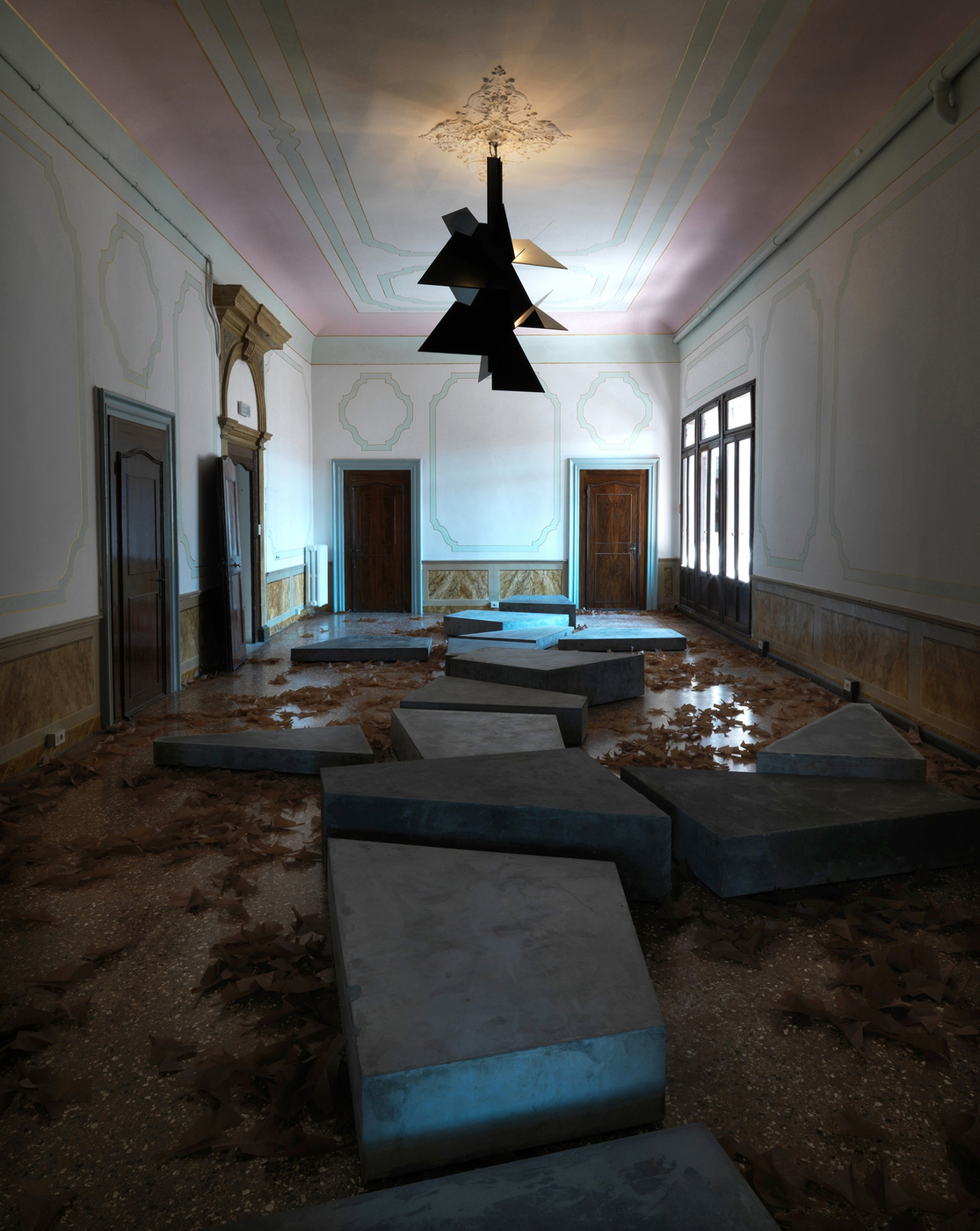 01.Tmi Boycm 26701Venice.01