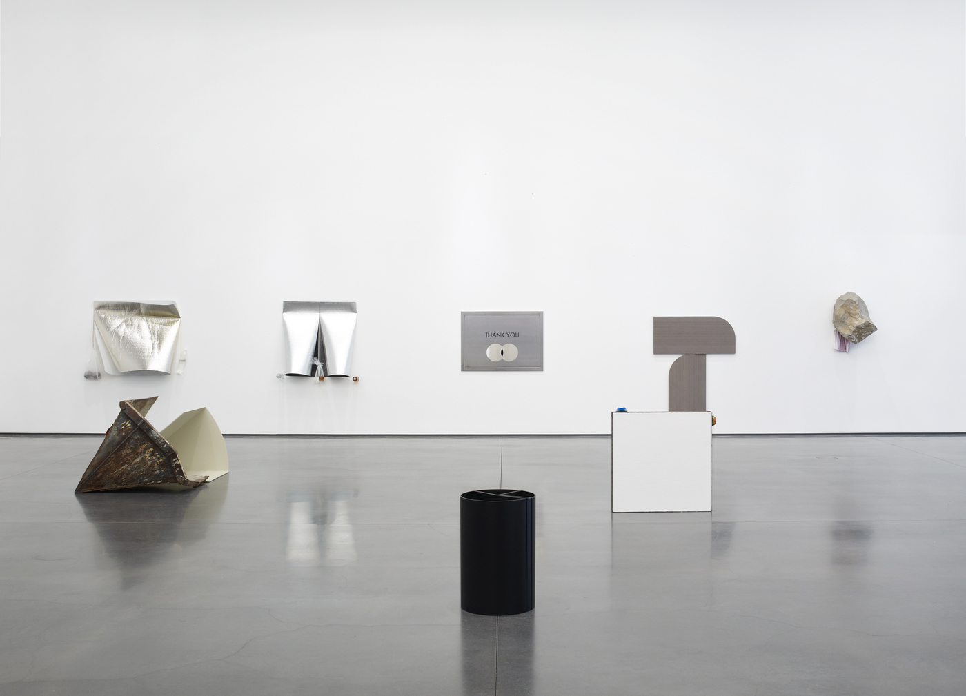 Aam2015 Gabriel Kuri Install 5